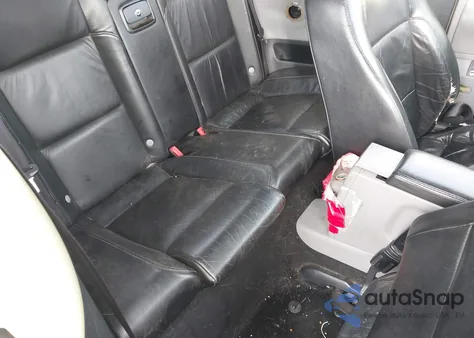 2004 Volkswagen New Beetle Gls 1.8T z USA, uszkodzony, nr VIN 3VWCD31Y64M352037